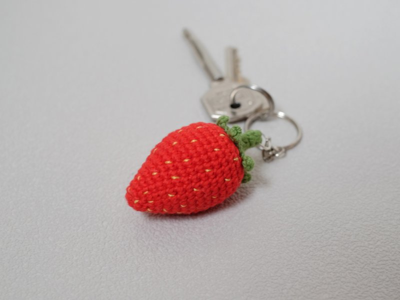 Strawberry Keychain Bag charm Gift - ที่ห้อยกุญแจ - งานปัก สีแดง