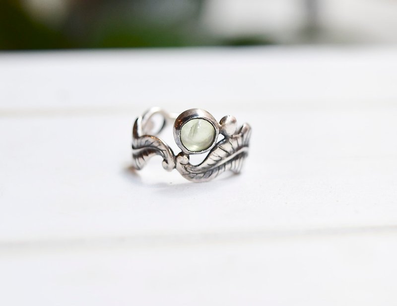 露水般的葡萄石銀戒指 - 戒指 - 其他金屬 銀色