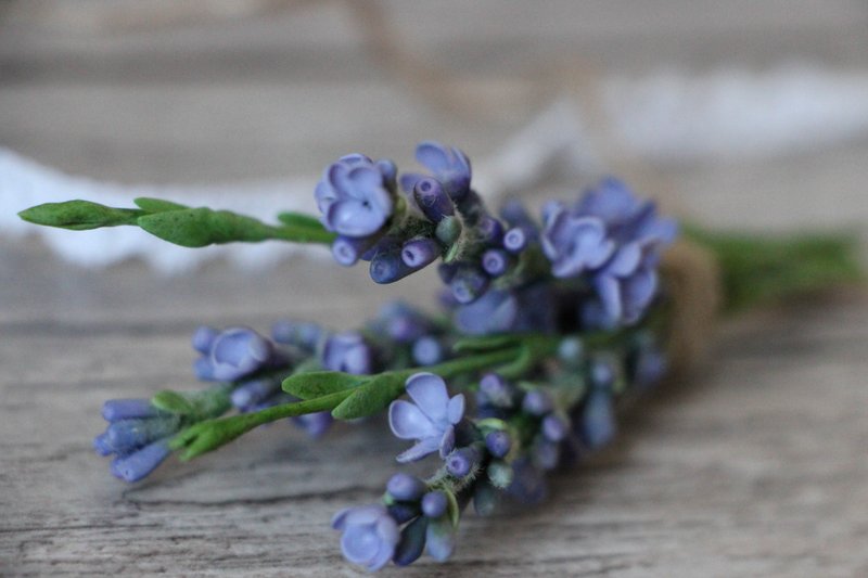 Summer brooch Boutonniere Lavender Flower brooch Brooch with lavender - 胸花/手腕花 - 黏土 紫色