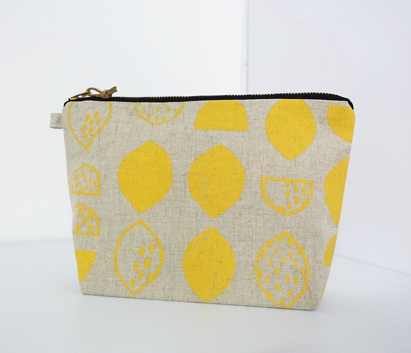 手工絹印 大容量收納包 檸檬  - 手拿包 - 棉．麻 黃色