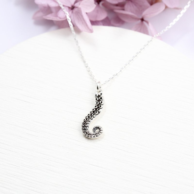 【Angel & Me】Octopus Tentacle s925 sterling silver necklace Valentine Day gift - สร้อยคอ - เงินแท้ สีเงิน