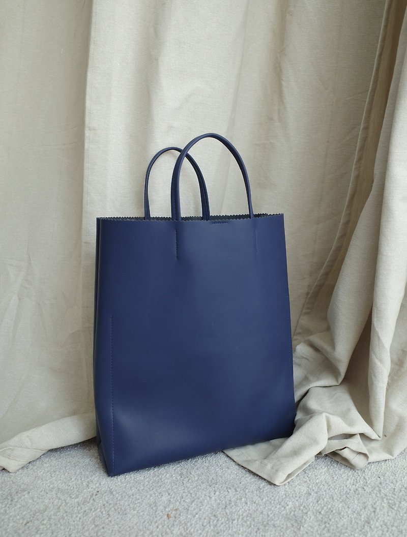 Paper bag  navy - 手提包/手提袋 - 真皮 藍色