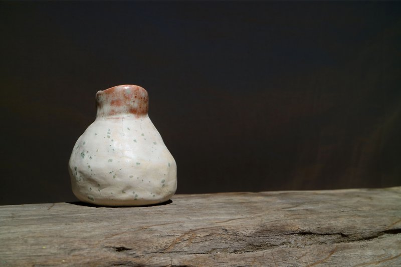 手作陶藝花瓶擺飾 - 香氛/精油/擴香 - 陶 白色