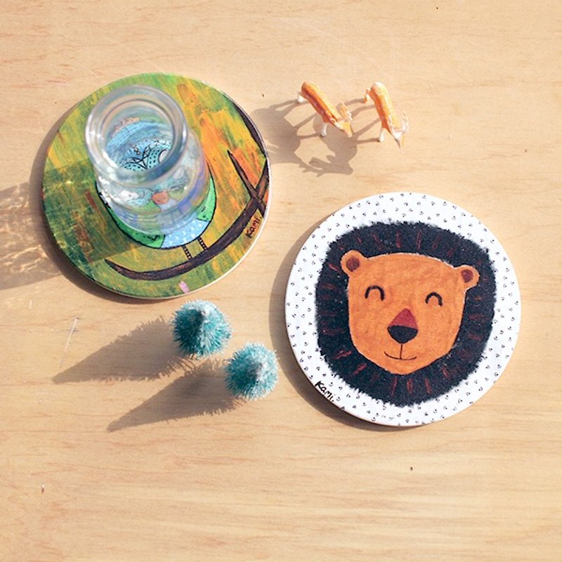 Ceramic water coaster ∣ smiling lion - Coasters - Paper Multicolor