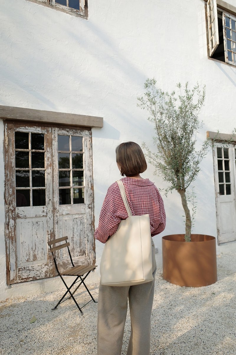 หนังเทียม กระเป๋าถือ สีกากี - WHITEOAKFACTORY Denise bag - Light beige