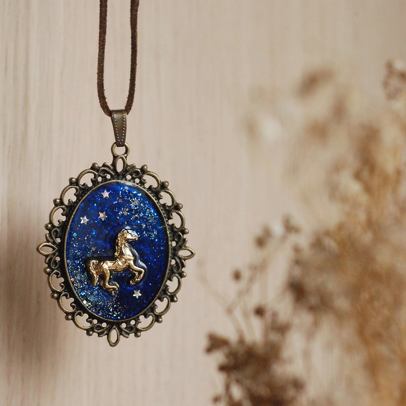 Sky painted pony necklace - Necklaces - Other Metals Blue