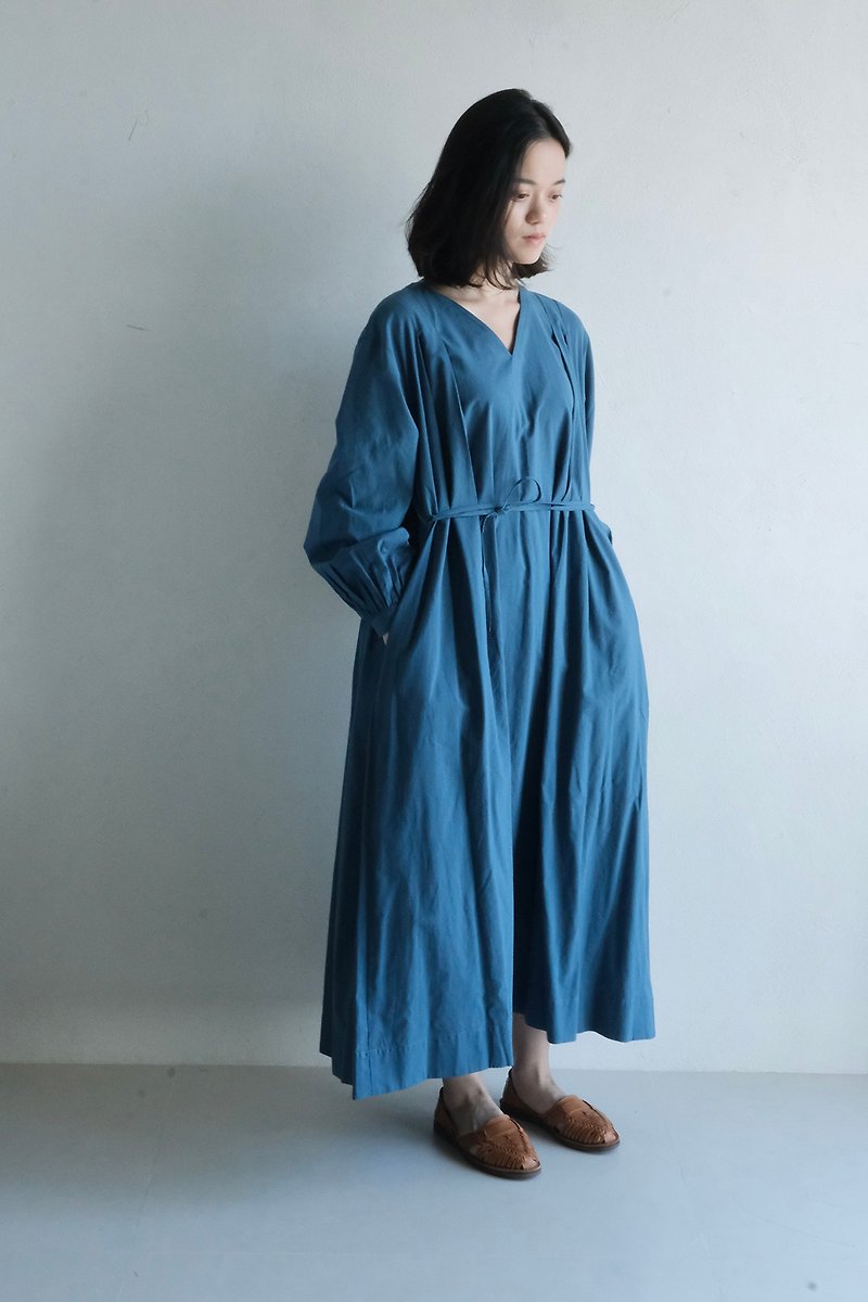 Front and rear V shoulder discounted Changyang (in stock) - One Piece Dresses - Cotton & Hemp 