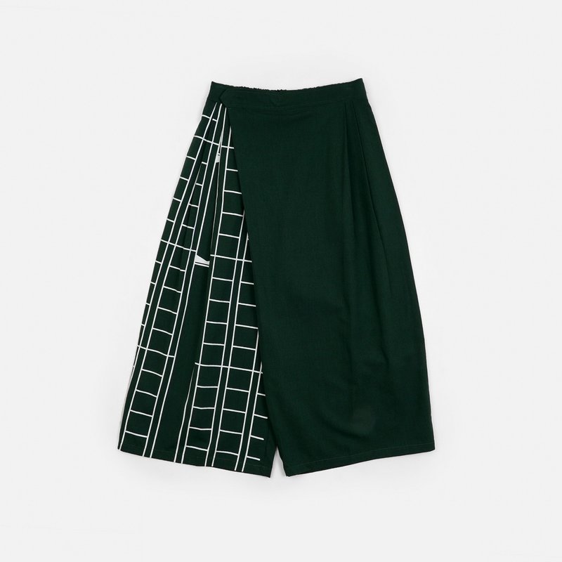 Manuscript printed asymmetrical cut culottes-dark green - กางเกงขายาว - ผ้าฝ้าย/ผ้าลินิน สีเขียว