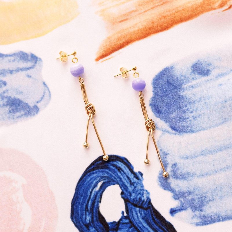 ALYSSA & JAMES 藍色瑪瑙珠打結耳環 (可轉耳夾) - 耳環/耳夾 - 樹脂 藍色