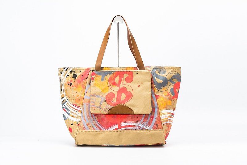 Artist cooperation / Casual Tote Bags Shoulder Handbag in Water Resistant Canvas - กระเป๋าถือ - ผ้าฝ้าย/ผ้าลินิน สีกากี