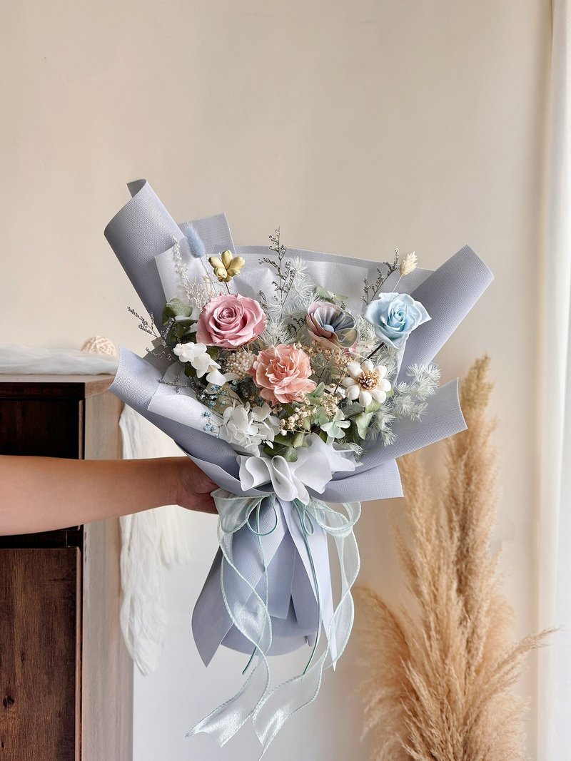 Blue and pink eternal bouquet Valentine's Day bouquet - Dried Flowers & Bouquets - Plants & Flowers Blue