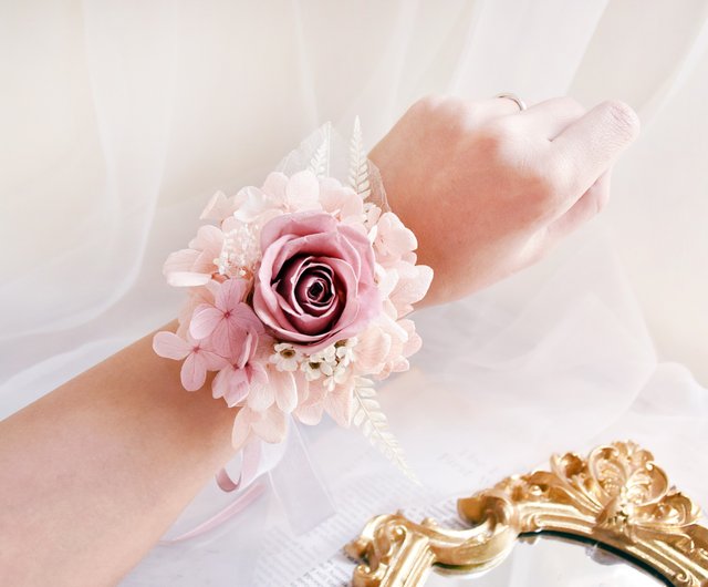 Wedding/bridal/preserved flowers/wrist flowers/wedding gifts/bridesmaid  gifts/wedding favors - Shop huayiflowerdesign Corsages - Pinkoi