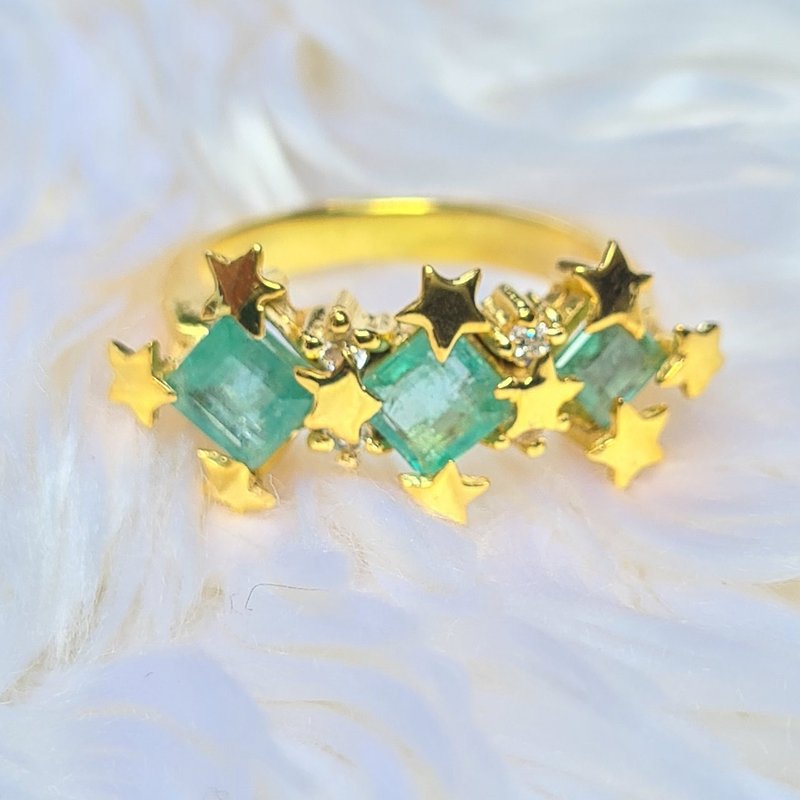 ์์Natural Zambian Emerald three stones with white topaz gold-plated silver ring - General Rings - Gemstone Green