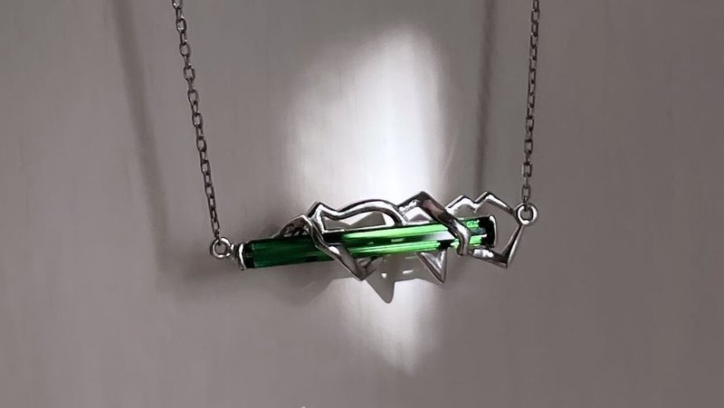 Avada Kedavra | magic spell tourmaline silver necklace - สร้อยคอ - เครื่องเพชรพลอย สีเขียว