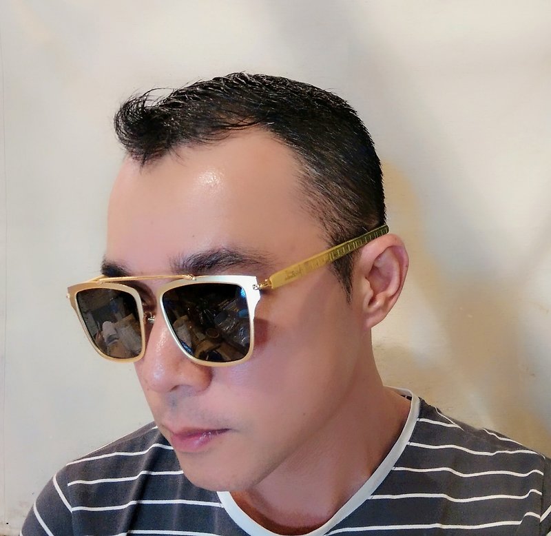 Mr.Banboo台湾の手作りメガネ[旧ウィンドウフラワーキングワードシリーズの彫刻]サングラス台湾の月桂樹 - 眼鏡・フレーム - 竹製 