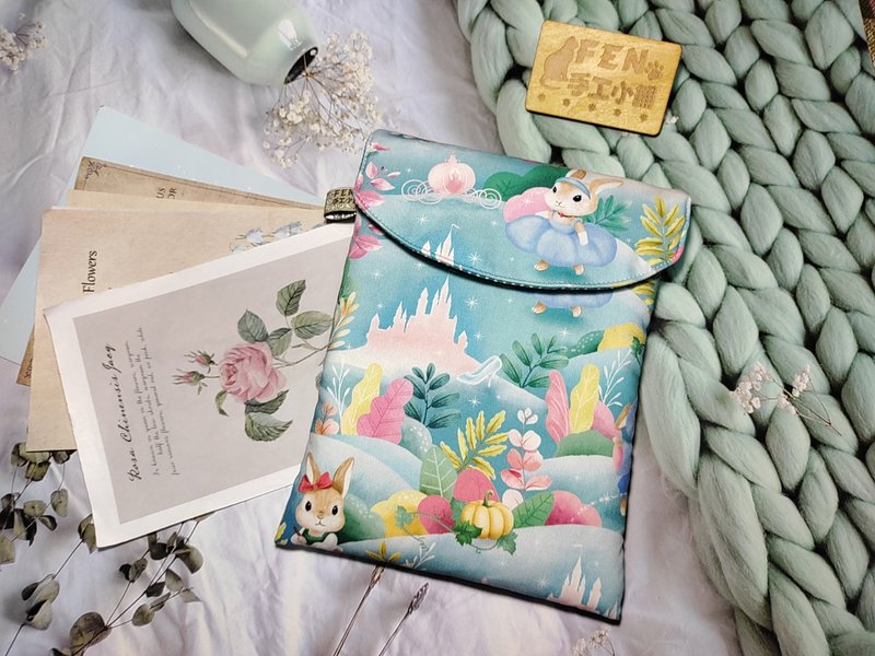 Color Inkjet Series-Cinderella Rabbit Water-Repellent Oxford Cloth Storage Bag-7.8-inch E-book Protective Case - เคสแท็บเล็ต - ผ้าฝ้าย/ผ้าลินิน 