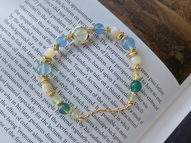 Sunny Jasmine | Stone+ Aquamarine // Stabilizes mood + Increases confidence // Natural crystal bracelet - สร้อยข้อมือ - คริสตัล สีเขียว