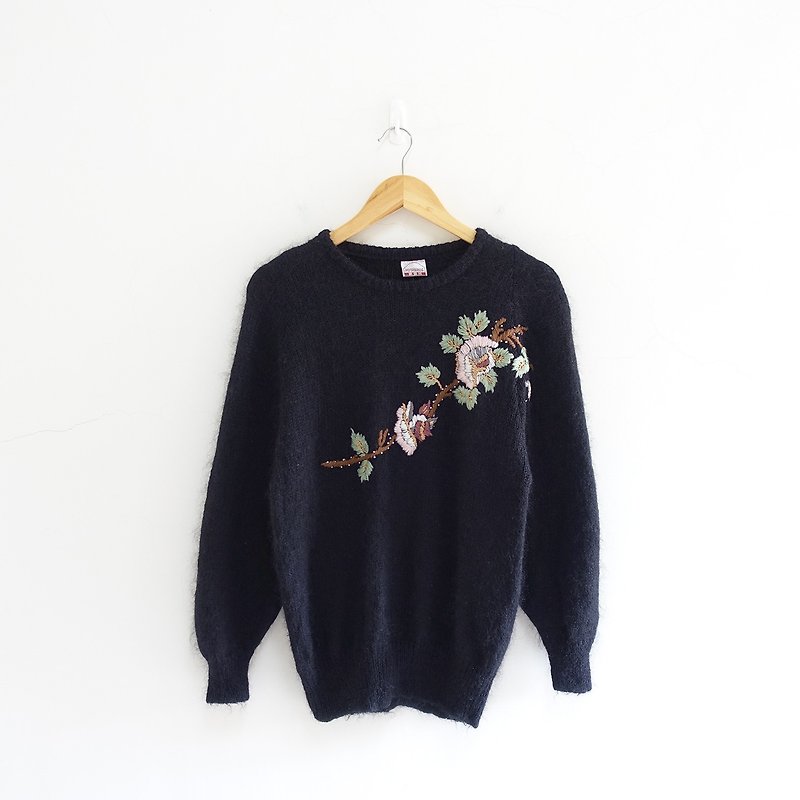 │Slowly│Classical Embroidery - Vintage Sweater│vintage.Retro.Art - Women's Sweaters - Other Materials Multicolor
