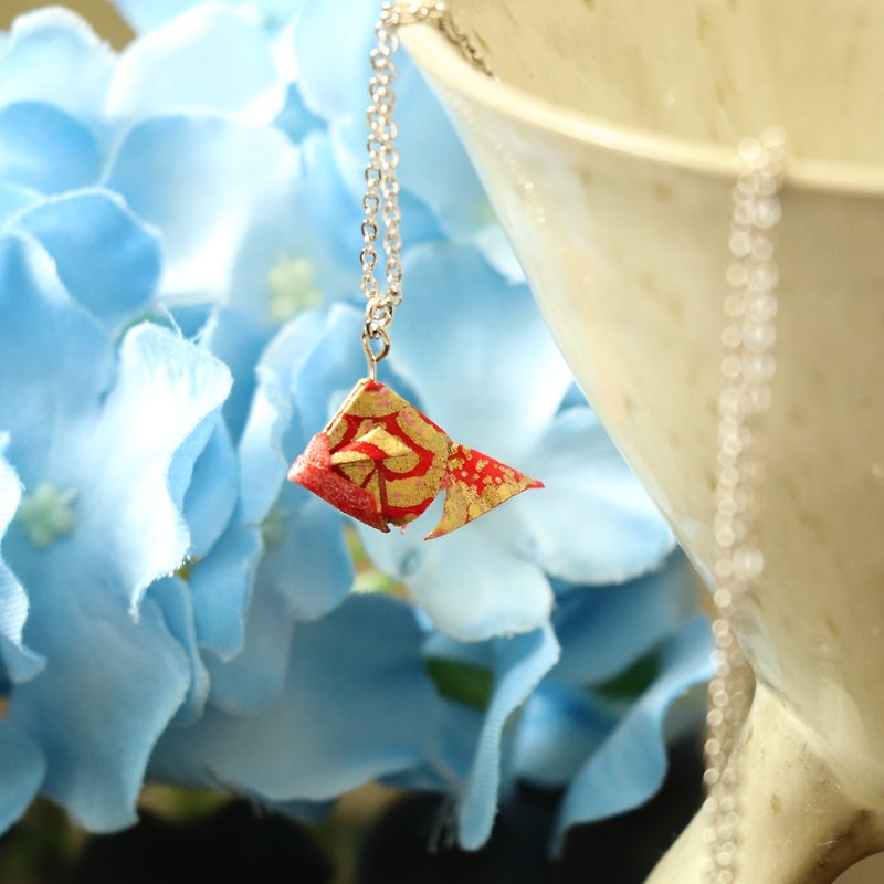Goldfish necklace - Chokers - Paper Red