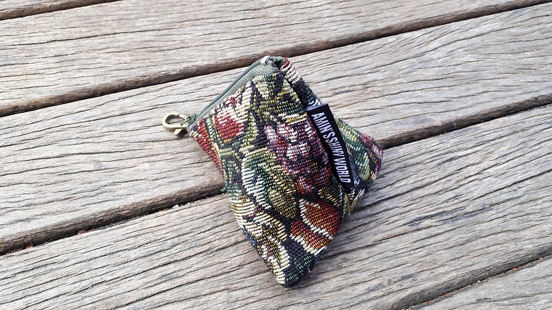 AMIN'S SHINY WORLD手工三角曼尼民族花紋零錢小物包 - 電腦袋 - 棉．麻 多色