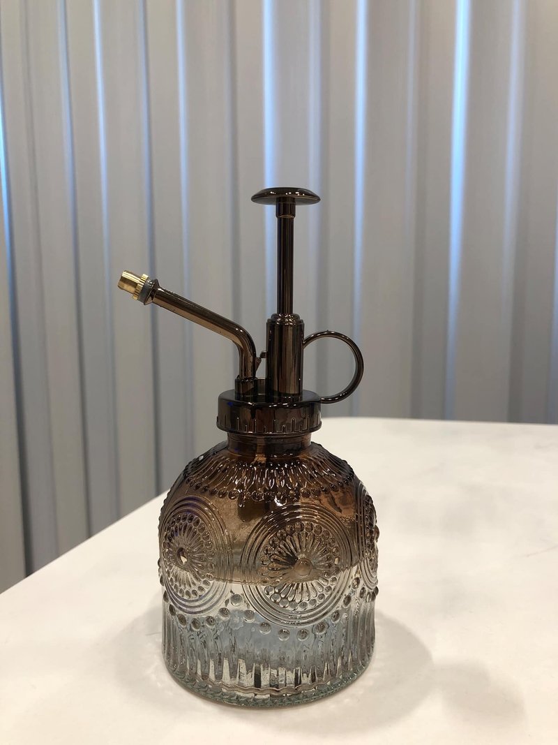 【蕨美植栽】復古向日葵雕刻澆水壺 - 花瓶/花器 - 玻璃 