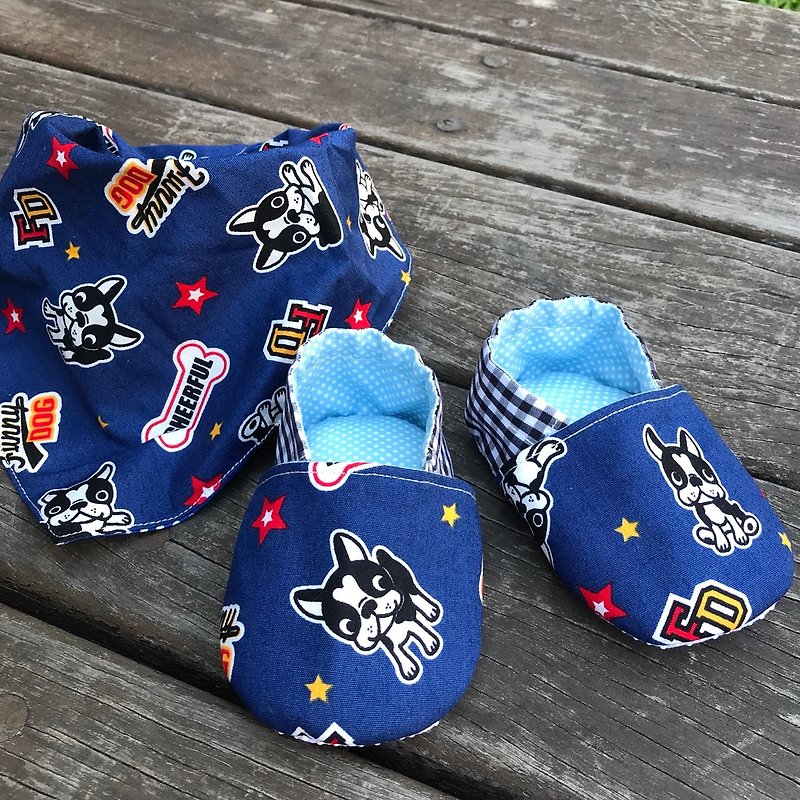 犬+トライアングルは、幼児の靴をビブ - 出産祝い用贈物 - コットン・麻 ブルー