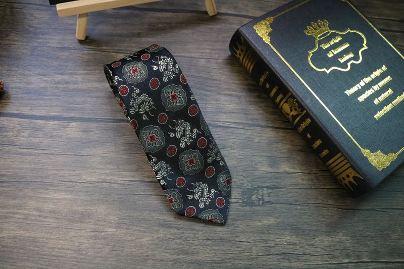 黑色奢华宫廷风真丝领带/窄版necktie - 領帶/領帶夾 - 絲．絹 黑色