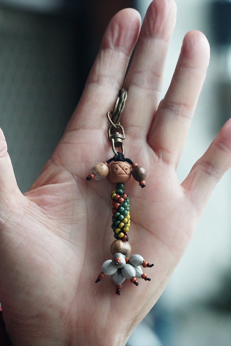 Tao Zhu hand in hand key ring - Keychains - Pottery Green