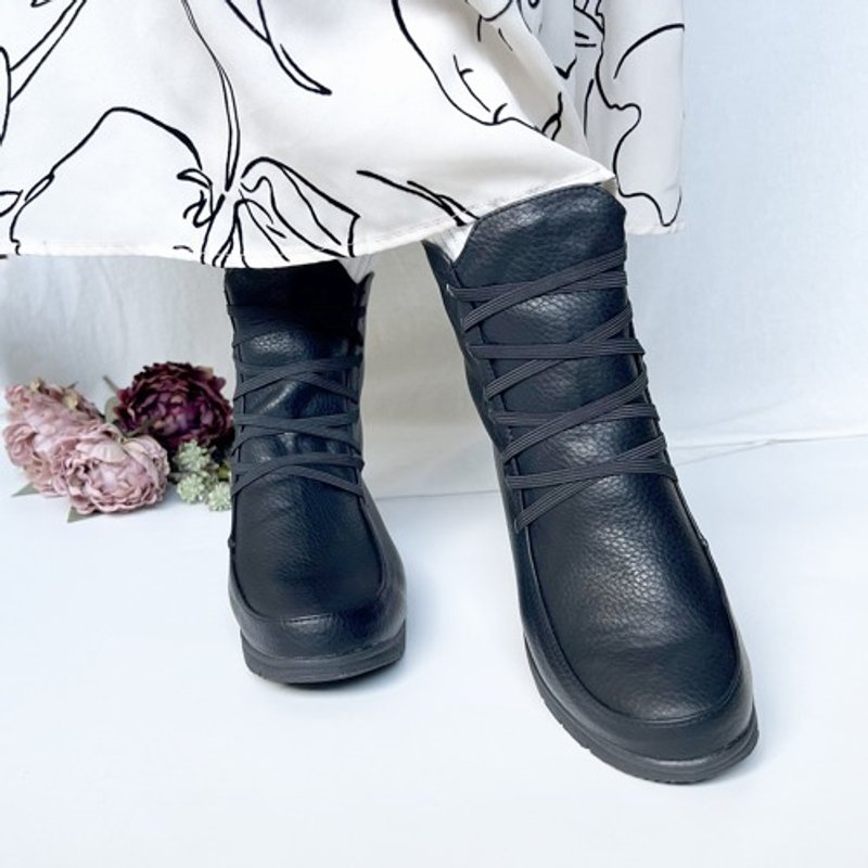 This is the ultimate casual boot for adults: Elastic lace-up boots 8091 - รองเท้าบูทยาวผู้หญิง - วัสดุอื่นๆ 