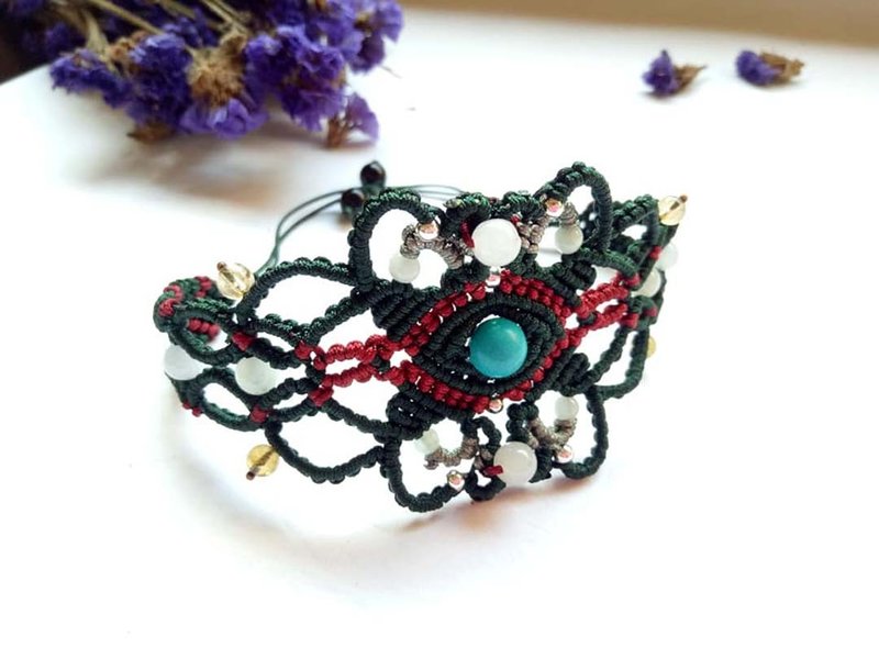 Hand-woven macrame series ~ ice jade bead turquoise bracelet design - สร้อยข้อมือ - วัสดุอื่นๆ 