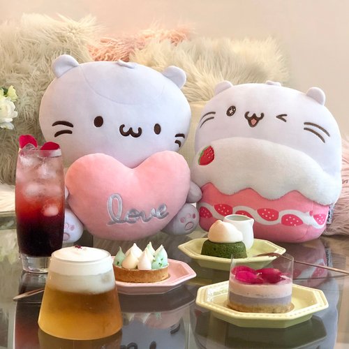 Chouettehome 【陪你宅在家】麻吉草莓蛋糕 多功能抱枕+毯子 |柔軟親膚| 午睡枕