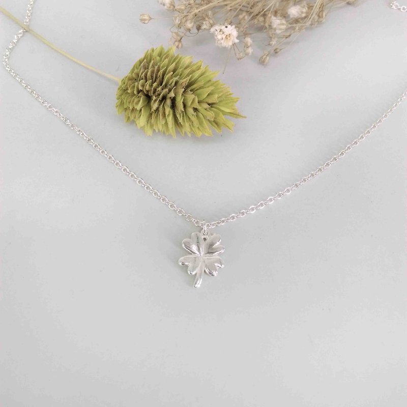 Clover/Pure Silver Necklace/Màn Work - สร้อยคอ - โลหะ สีเทา