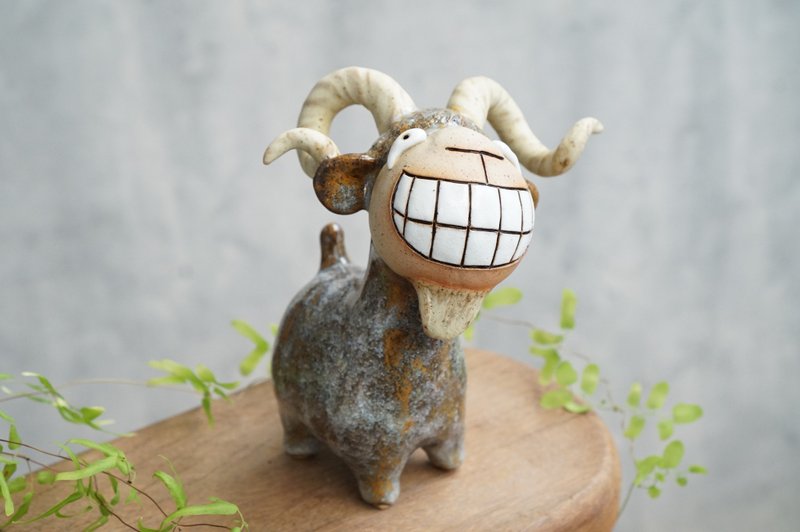 Goat, handmade ceramics, Smiling Goat - 擺飾/家飾品 - 陶 咖啡色