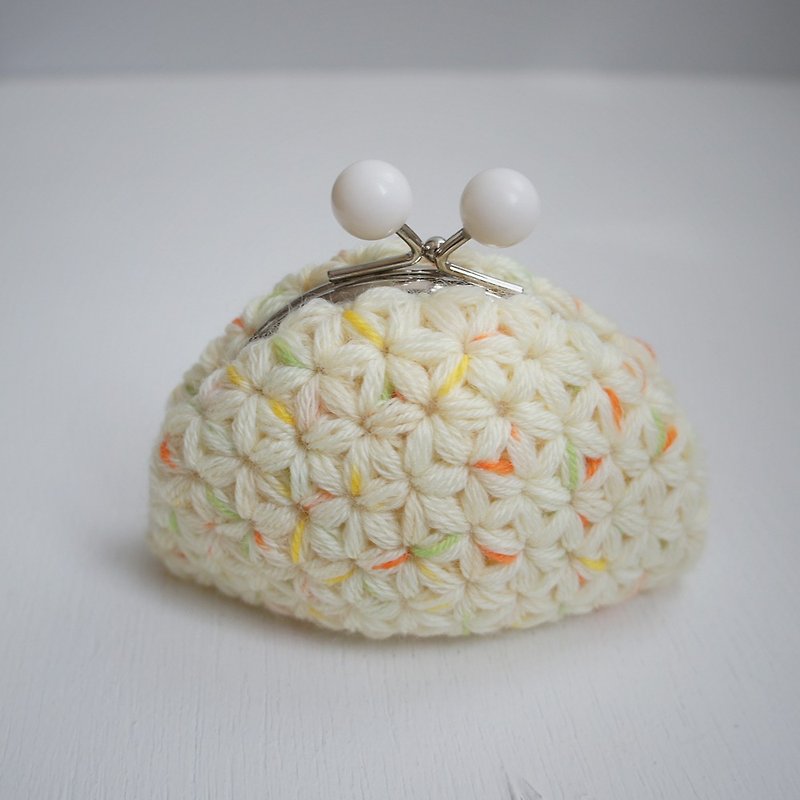 Ba-ba handmade Jasmine Stitch crochet pouch No.C1111 - กระเป๋าเครื่องสำอาง - วัสดุอื่นๆ สีเหลือง