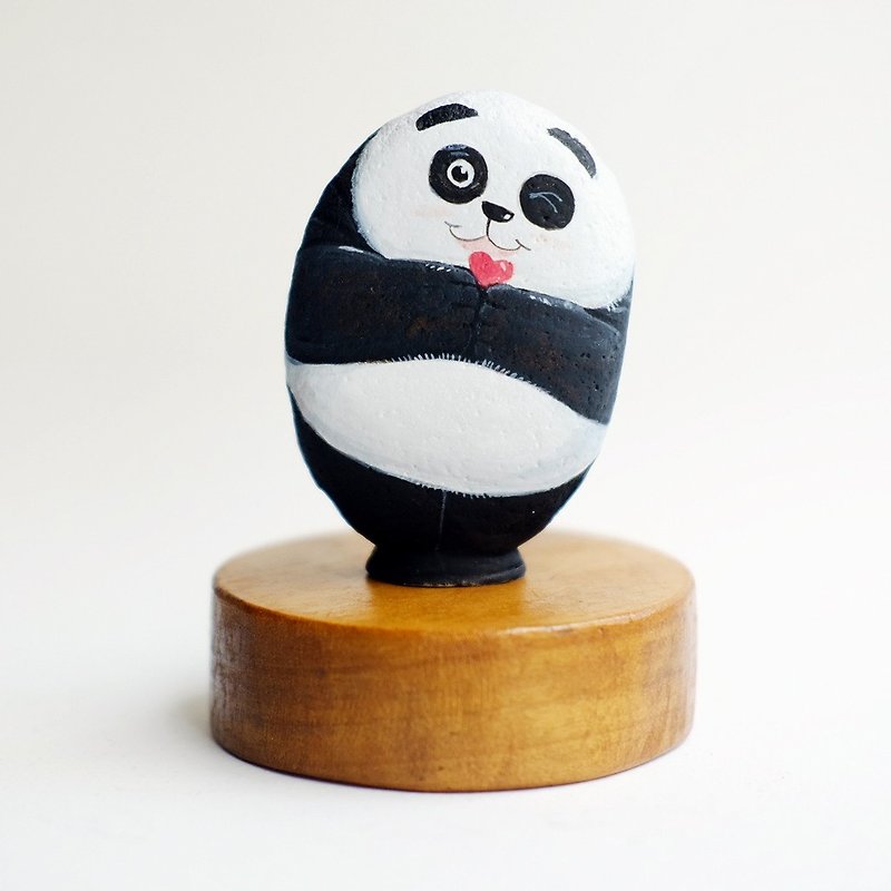 Panda with heart stone painting original art. - ตุ๊กตา - หิน ขาว