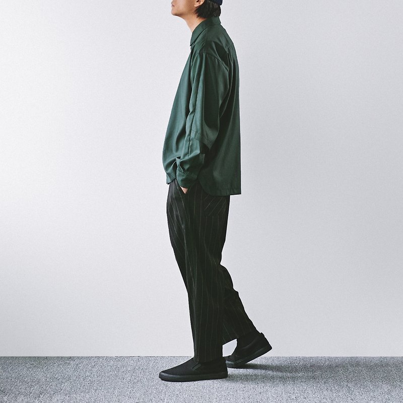 寬鬆中性高密襯衫 深綠色 全場景 男女皆適用 - 男襯衫/休閒襯衫 - 棉．麻 綠色