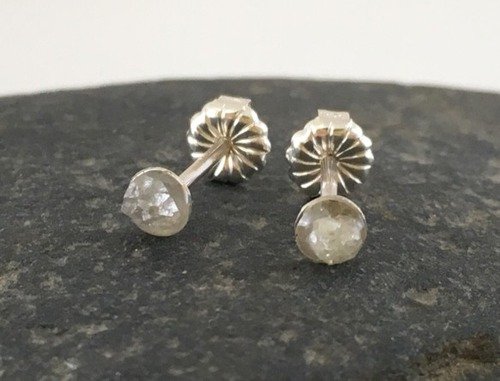 Sae+Sumi Koru 天然ダイアモンド原石◇SVスタッドピアス
