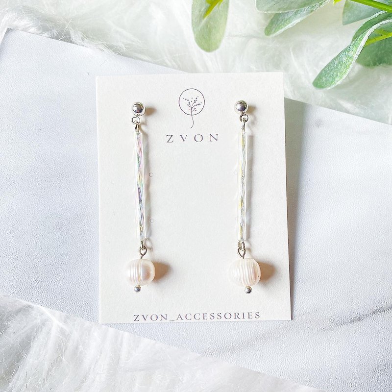 ZVON精緻設計款珍珠長墜耳環 - 耳環/耳夾 - 珍珠 白色