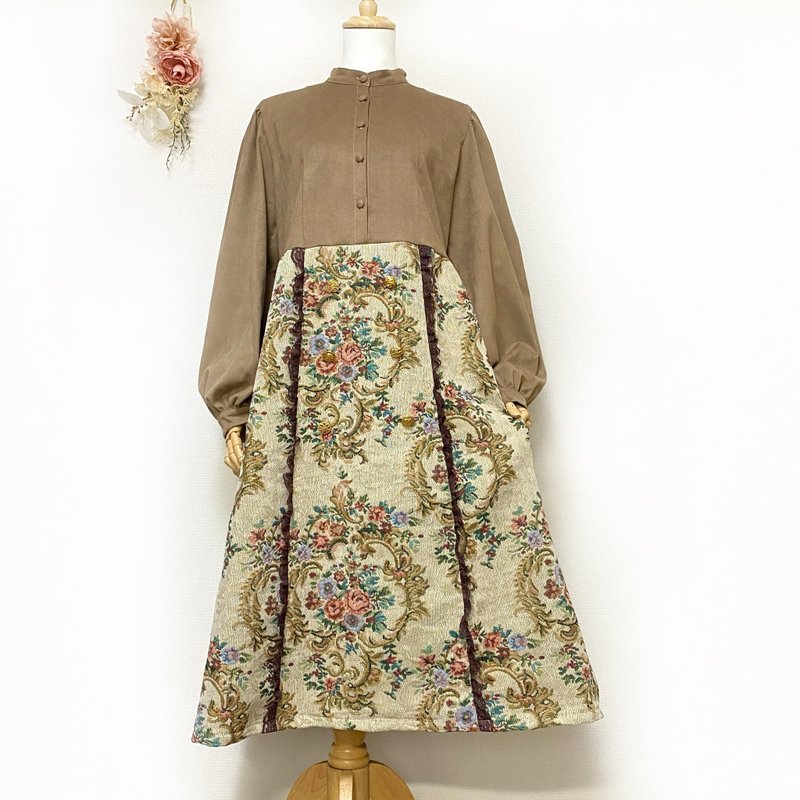 Vintage-Inspired Floral Gobelin Dress - One Piece Dresses - Polyester Khaki