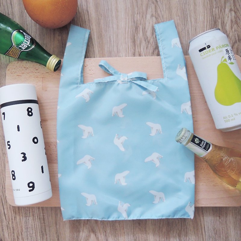 Green Bag - Polar bear - กระเป๋าถือ - วัสดุกันนำ้ สีน้ำเงิน