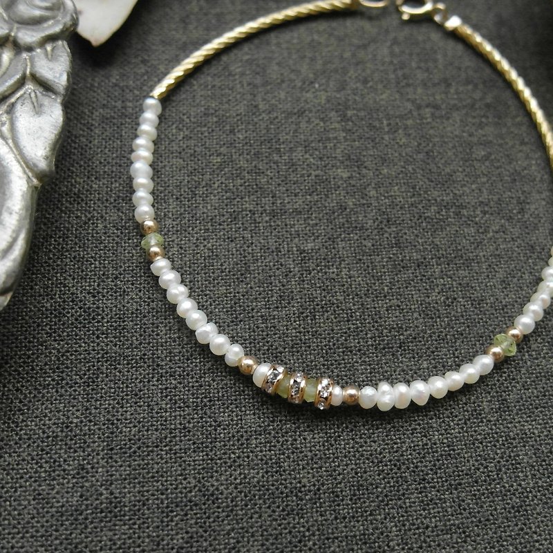 [Series] Christmas gift bag small snowball 14K gold bracelet / Stone - Bracelets - Gemstone Green