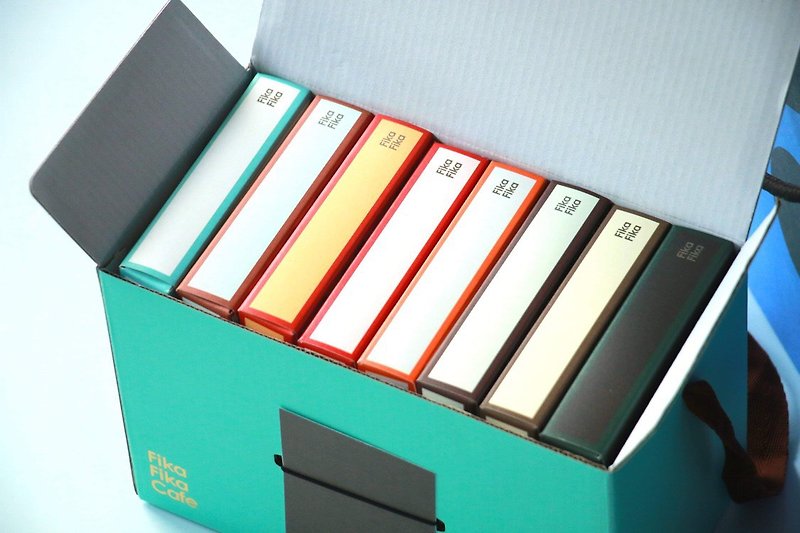 8 つのポータブル ボックス型イヤー バッグの組み合わせ - 共同ブランドのイラストレーター Mi Li - コーヒー - 食材 多色