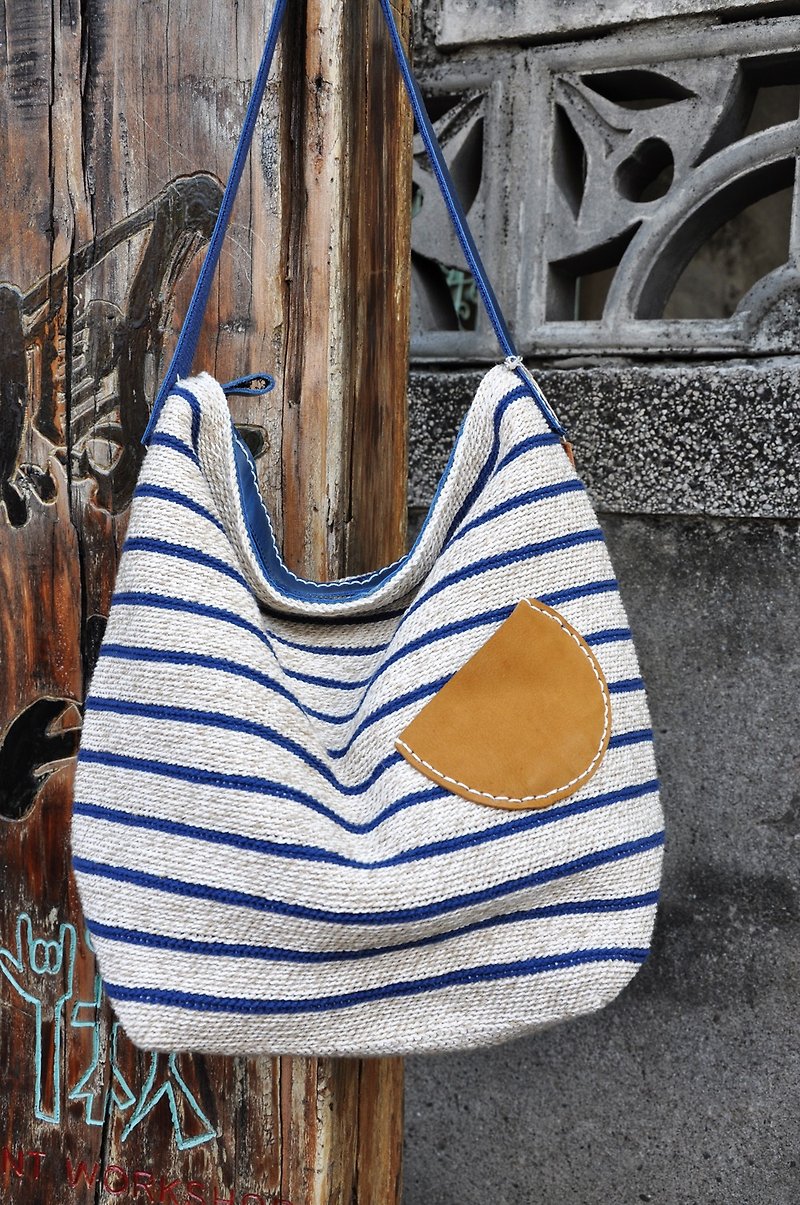 Aegean Rhapsody - Cotton twine hand-crocheted shoulder bag - กระเป๋าแมสเซนเจอร์ - ผ้าฝ้าย/ผ้าลินิน 