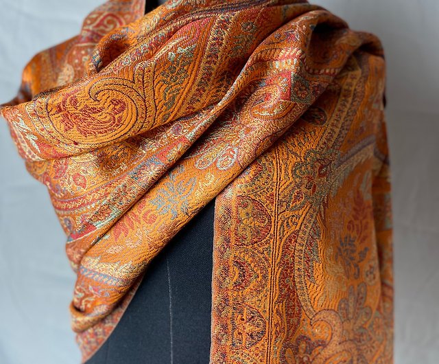 インド・カシミール産の手織りシルクショール -オレンジオレンジ