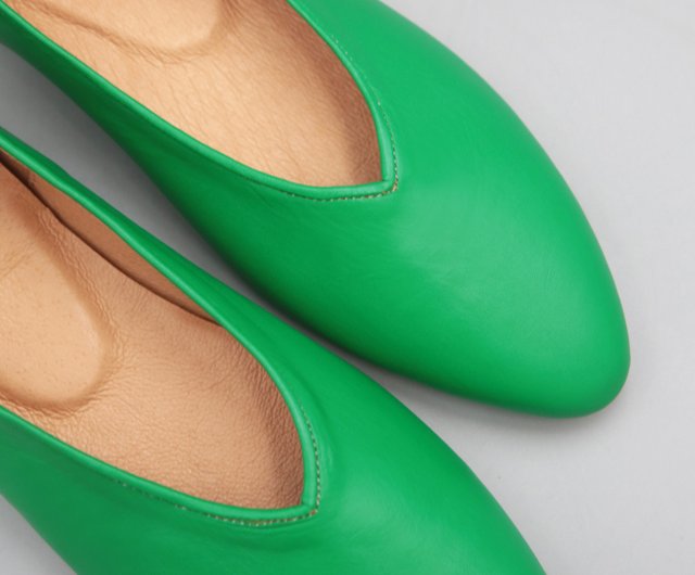 Turquoise bottom flats hotsell