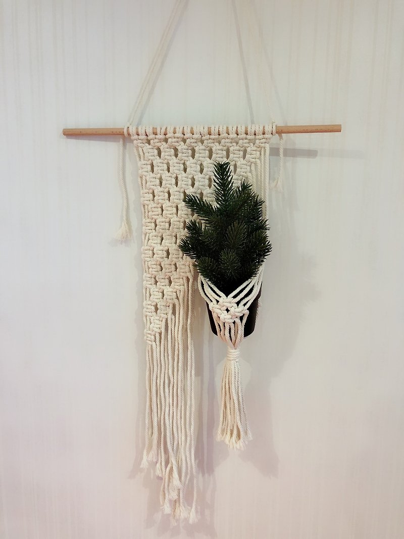 Woven plant hanging basket macrame Christmas hand-woven Nordic style air pineapple pendant tapestry - ตกแต่งผนัง - ผ้าฝ้าย/ผ้าลินิน 
