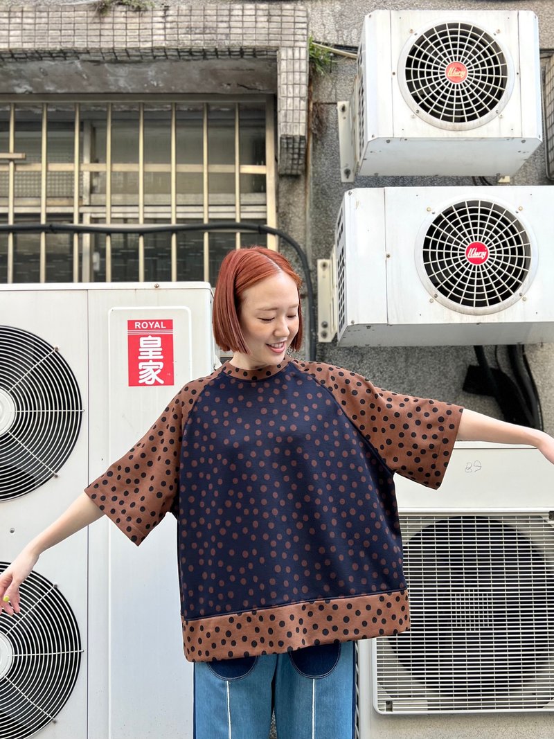 點點五分袖拼接上衣 - 女上衣/長袖上衣 - 其他材質 多色