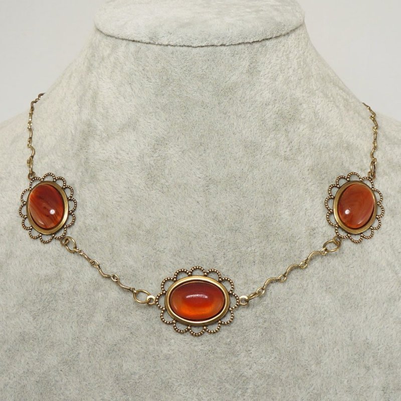 Sardonyx Necklace Fire Red Orange Stone Delicate Brass Flower Necklace Jewelry - 項鍊 - 半寶石 紅色