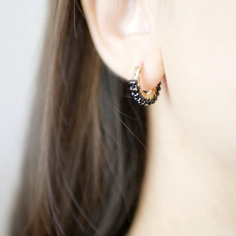 black spinel Self-actualization and goal achievement Black spinel double hoop earrings Clip-On changed - ต่างหู - เครื่องเพชรพลอย สีดำ