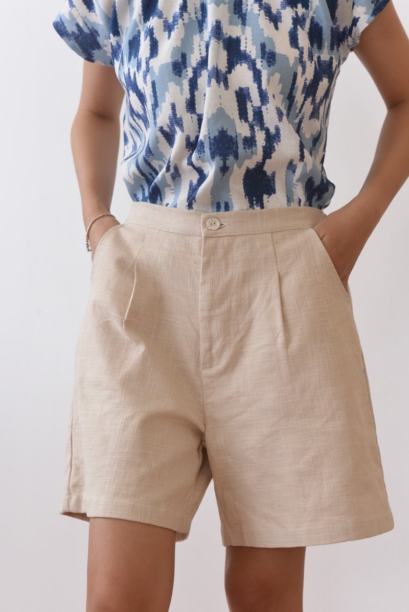 Beige short pants - Women's Tops - Linen 